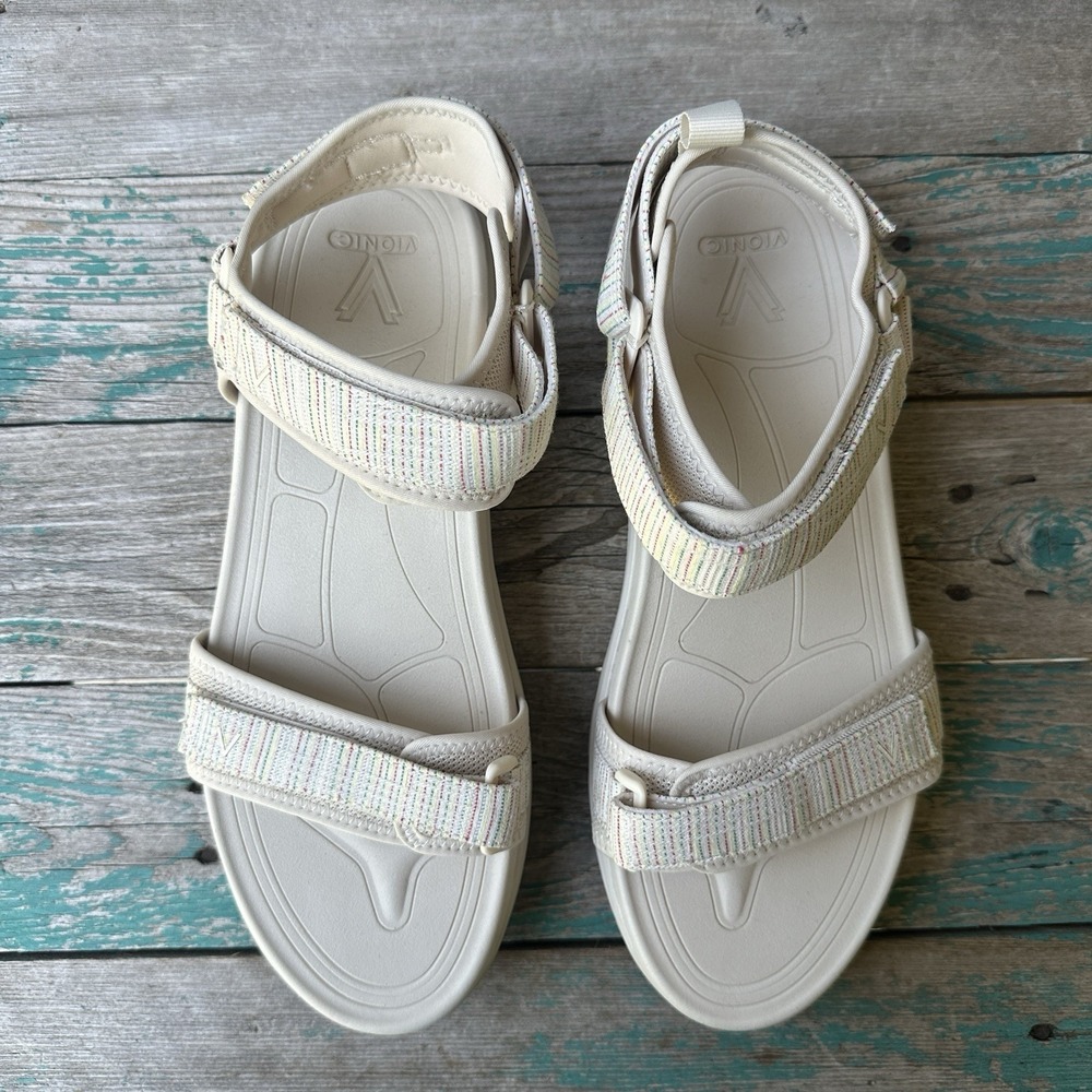 Vionic WMX Wanderer Sandals Women's Size 13 US Cream Strappy Wedge Comfort Shoes